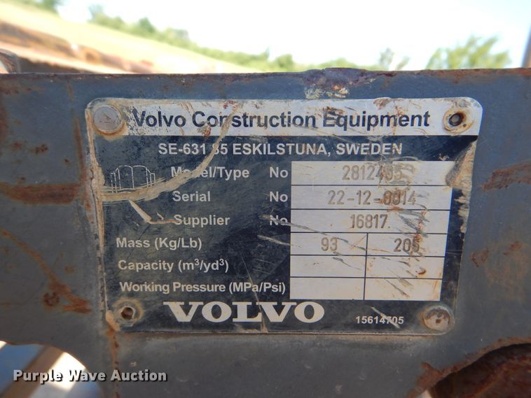 image for item GY9890 2013 John Deere 244J  wheel loader