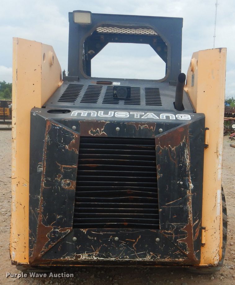 image for item GY9891 1998 Mustang 2050  skid steer loader