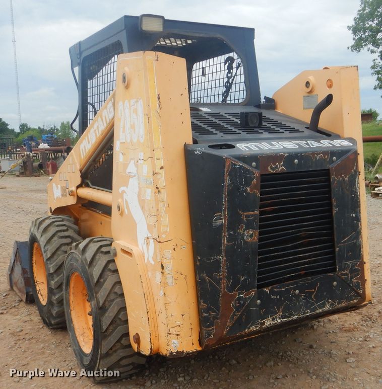 image for item GY9891 1998 Mustang 2050  skid steer loader