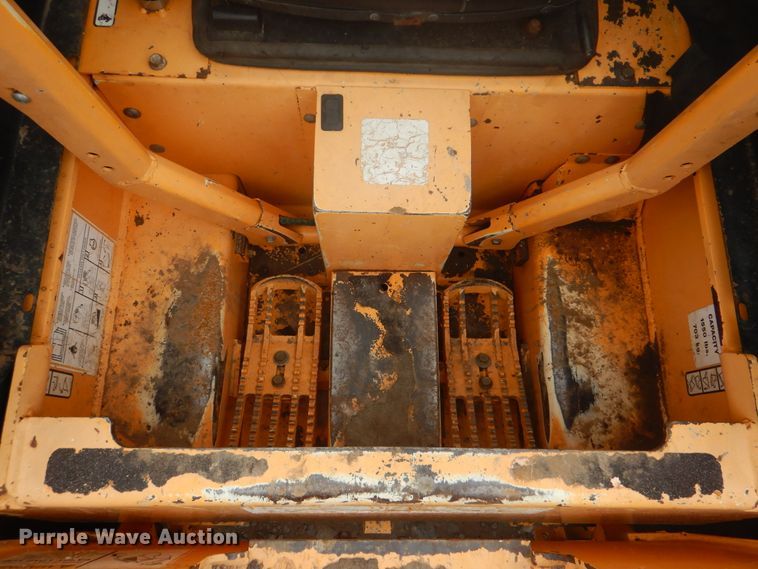 image for item GY9891 1998 Mustang 2050  skid steer loader