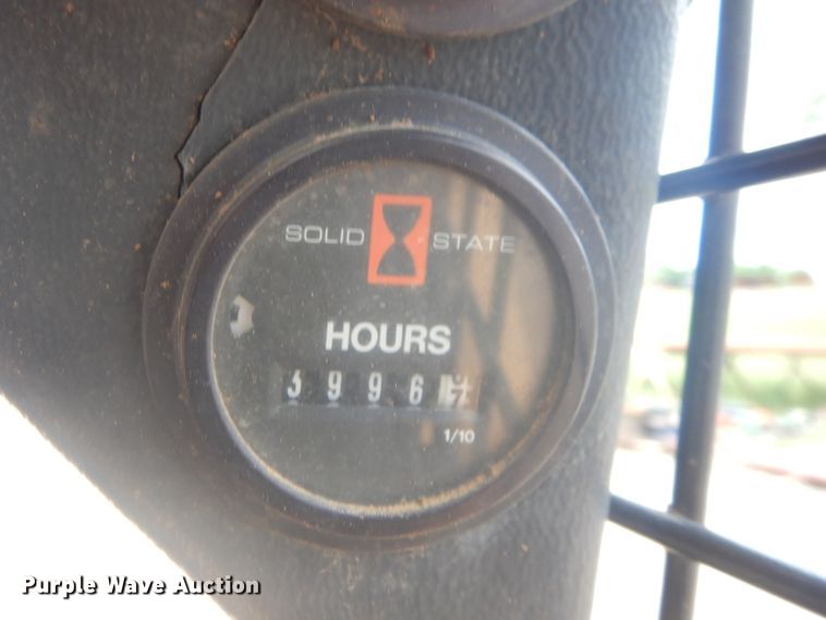 image for item GY9891 1998 Mustang 2050  skid steer loader