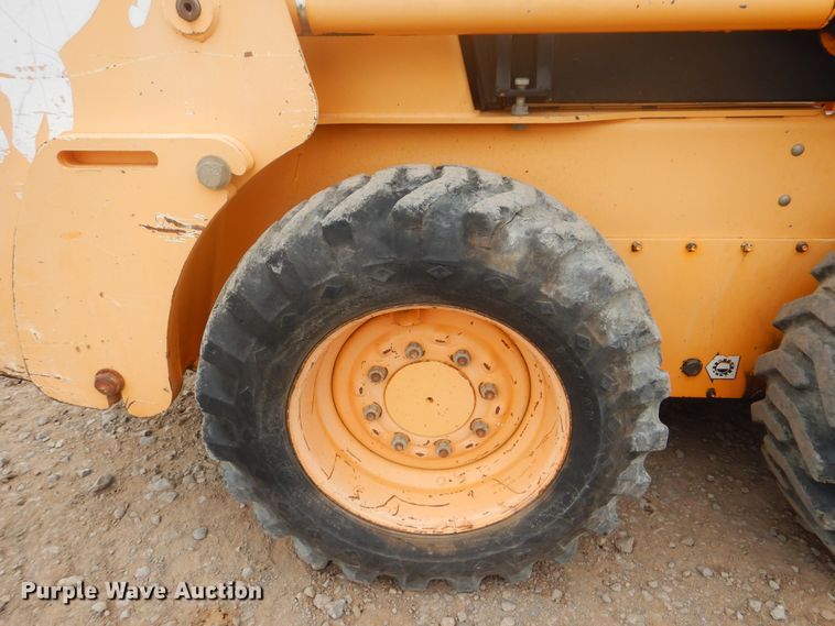 image for item GY9891 1998 Mustang 2050  skid steer loader