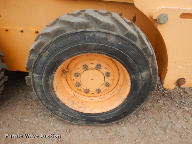 image for item GY9891 1998 Mustang 2050  skid steer loader