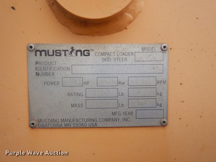 image for item GY9891 1998 Mustang 2050  skid steer loader