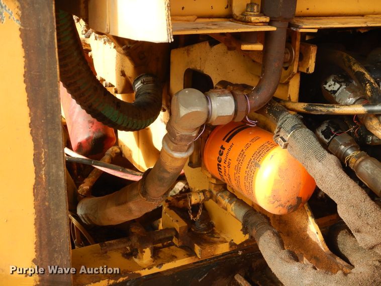 image for item HC9028 1993 Vermeer T-800HT  trencher