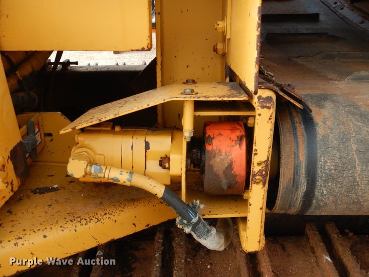 image for item HC9028 1993 Vermeer T-800HT  trencher