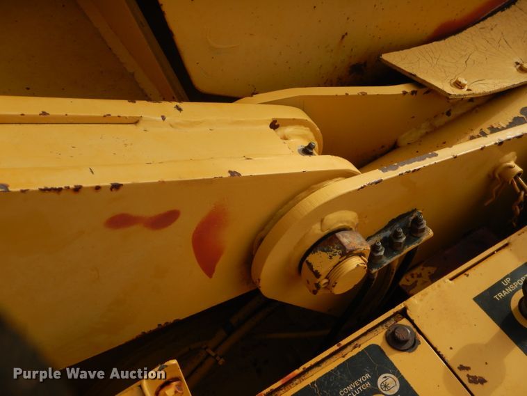 image for item HC9028 1993 Vermeer T-800HT  trencher