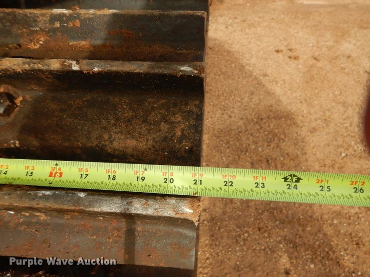 image for item HC9028 1993 Vermeer T-800HT  trencher