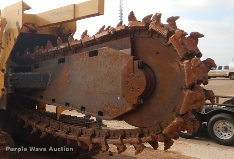 image for item HC9028 1993 Vermeer T-800HT  trencher