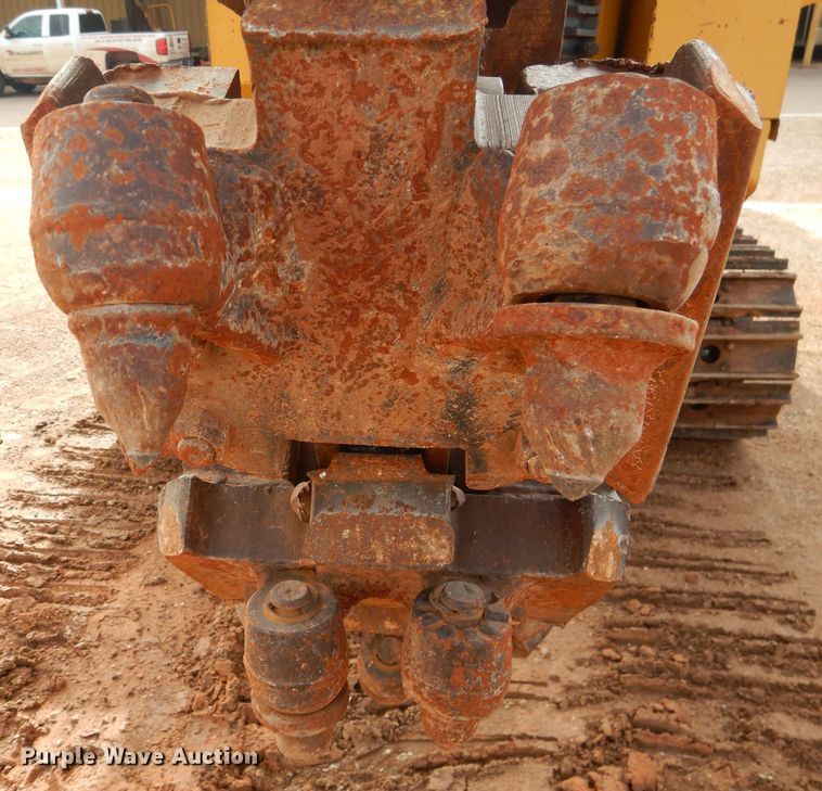 image for item HC9028 1993 Vermeer T-800HT  trencher