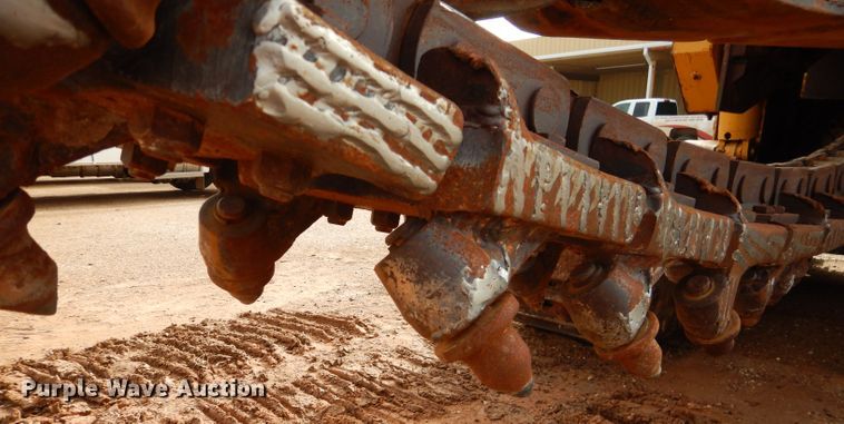 image for item HC9028 1993 Vermeer T-800HT  trencher