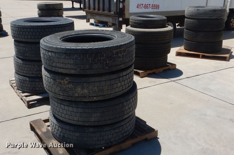 image for item HM9514 (16) tires