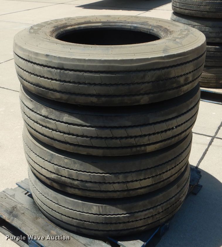 image for item HM9515 (25) 11R24.5 tires