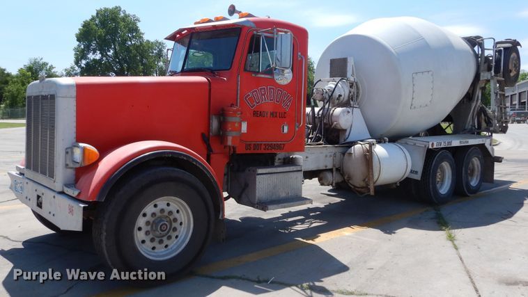 image for item HS9554 2000 Peterbilt 357  ready mix truck