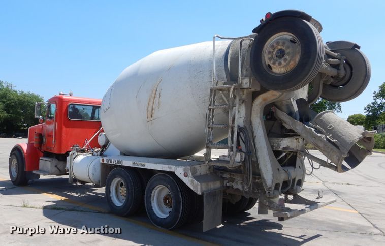 image for item HS9554 2000 Peterbilt 357  ready mix truck