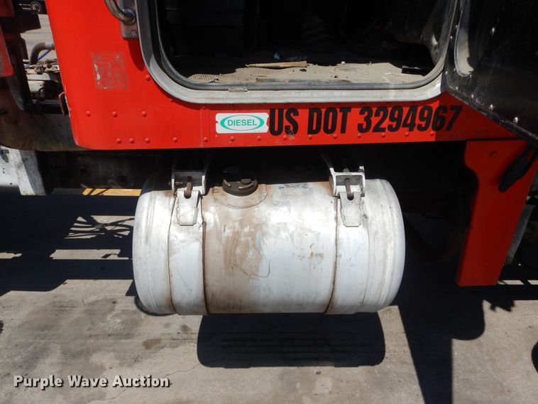 image for item HS9554 2000 Peterbilt 357  ready mix truck