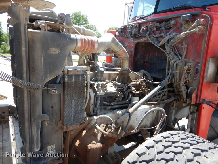 image for item HS9554 2000 Peterbilt 357  ready mix truck