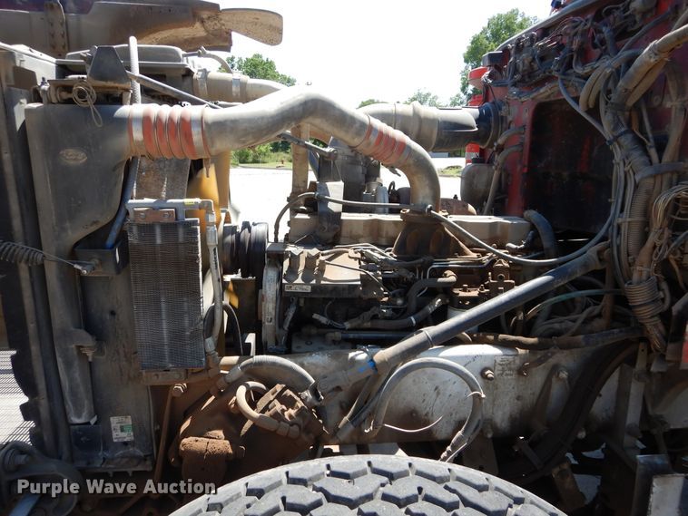 image for item HS9554 2000 Peterbilt 357  ready mix truck