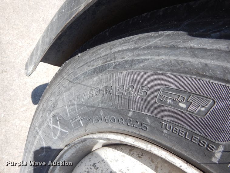 image for item HS9554 2000 Peterbilt 357  ready mix truck