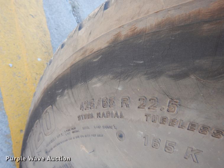 image for item HS9554 2000 Peterbilt 357  ready mix truck