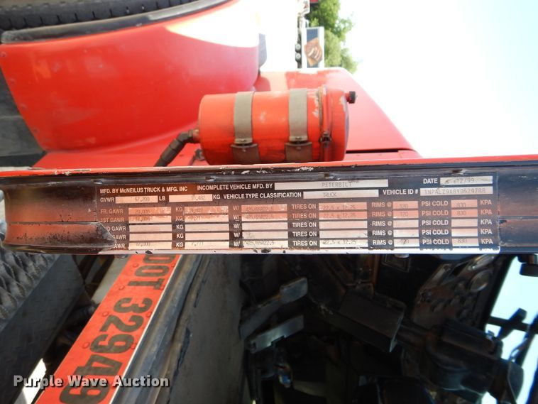 image for item HS9554 2000 Peterbilt 357  ready mix truck