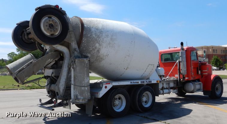 image for item HS9555 2000 Peterbilt 357  ready mix truck