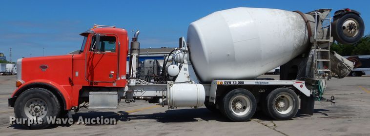 image for item HS9555 2000 Peterbilt 357  ready mix truck