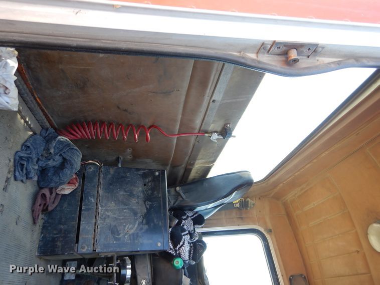 image for item HS9555 2000 Peterbilt 357  ready mix truck