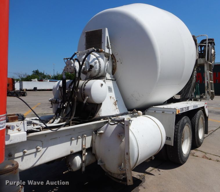 image for item HS9555 2000 Peterbilt 357  ready mix truck