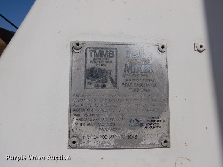 image for item HS9555 2000 Peterbilt 357  ready mix truck