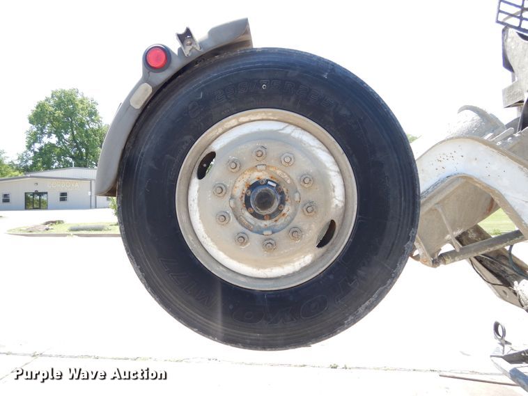 image for item HS9555 2000 Peterbilt 357  ready mix truck