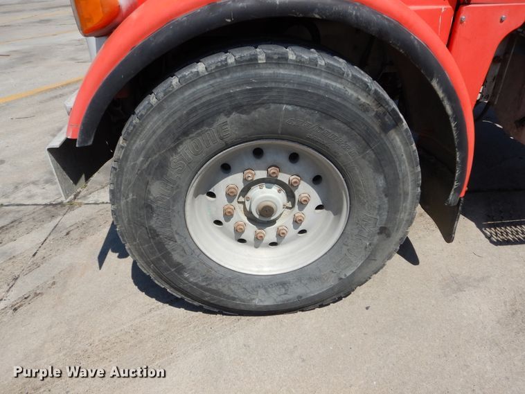 image for item HS9555 2000 Peterbilt 357  ready mix truck