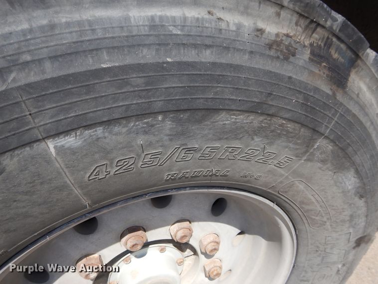 image for item HS9555 2000 Peterbilt 357  ready mix truck