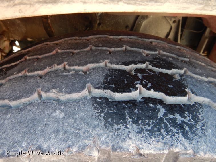 image for item HS9555 2000 Peterbilt 357  ready mix truck