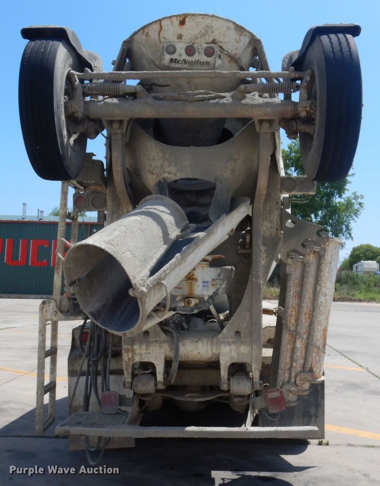 image for item HS9556 2000 Kenworth W900  ready mix truck