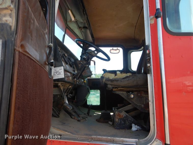 image for item HS9556 2000 Kenworth W900  ready mix truck