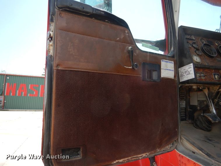 image for item HS9556 2000 Kenworth W900  ready mix truck