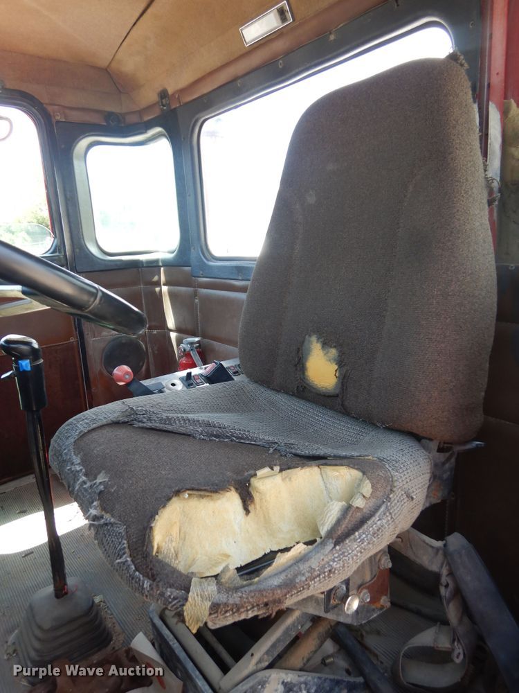 image for item HS9556 2000 Kenworth W900  ready mix truck