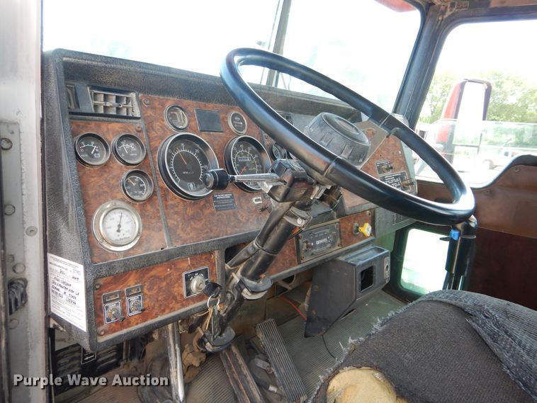 image for item HS9556 2000 Kenworth W900  ready mix truck