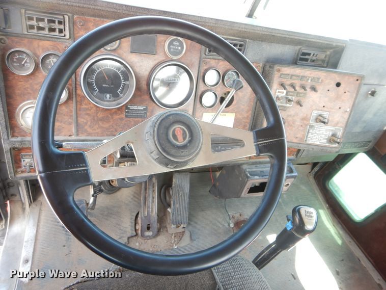 image for item HS9556 2000 Kenworth W900  ready mix truck