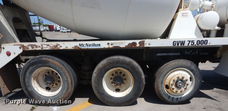 image for item HS9556 2000 Kenworth W900  ready mix truck