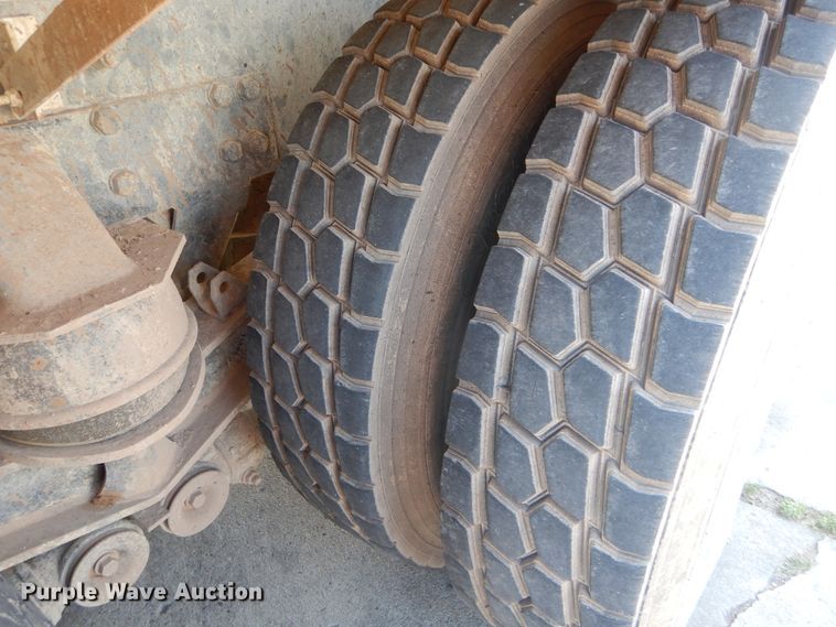 image for item HS9556 2000 Kenworth W900  ready mix truck