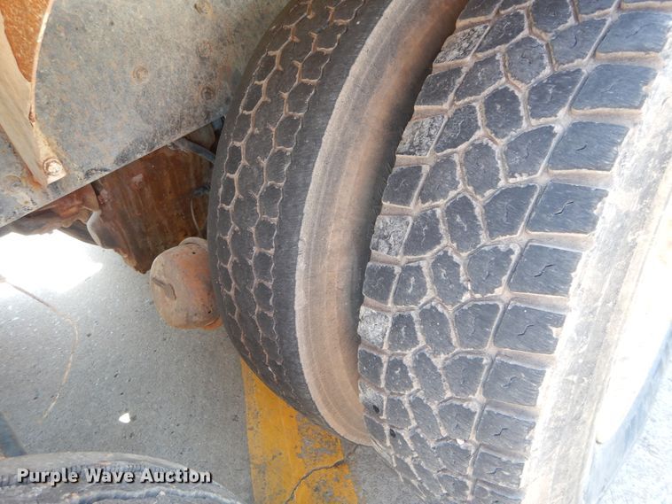 image for item HS9556 2000 Kenworth W900  ready mix truck