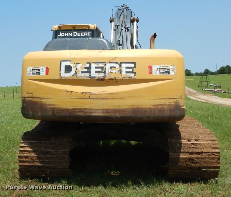image for item HS9577 2011 John Deere 200D LC  excavator