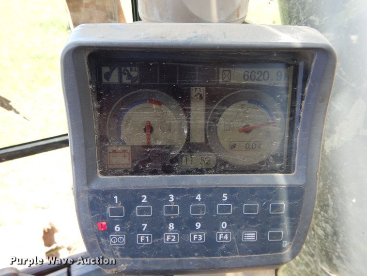 image for item HS9577 2011 John Deere 200D LC  excavator