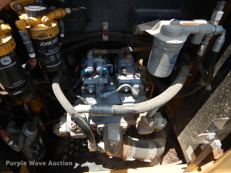 image for item HS9577 2011 John Deere 200D LC  excavator