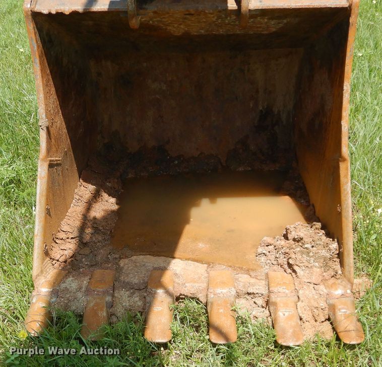 image for item HS9577 2011 John Deere 200D LC  excavator