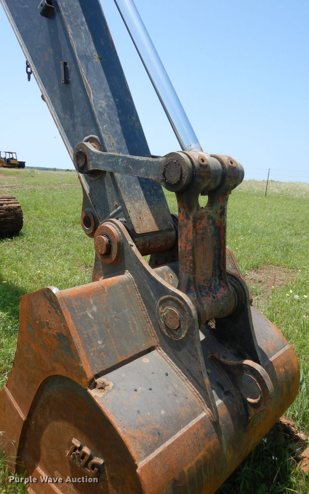 image for item HS9577 2011 John Deere 200D LC  excavator