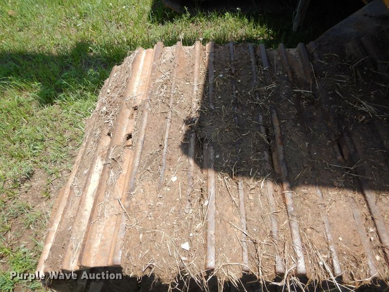 image for item HS9577 2011 John Deere 200D LC  excavator