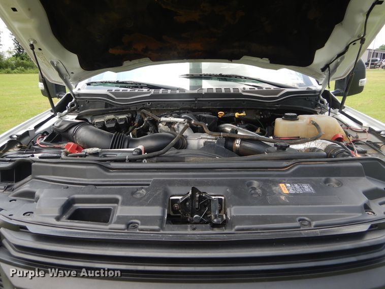 image for item HS9578 2017 Ford F550 Super Duty  bucket truck